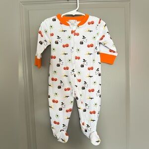 Kissy Kissy White and Orange Halloween Footie